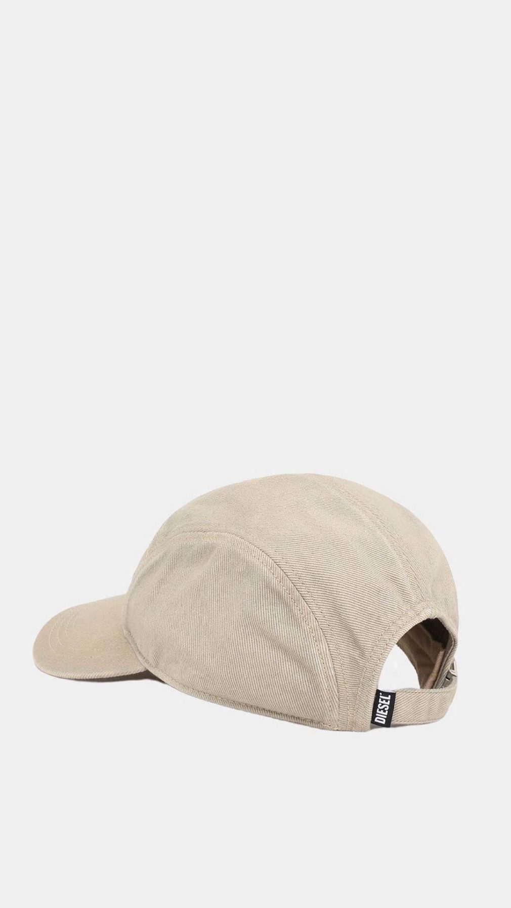 Gorra Diesel de béisbol tratada con parche con el logotipo