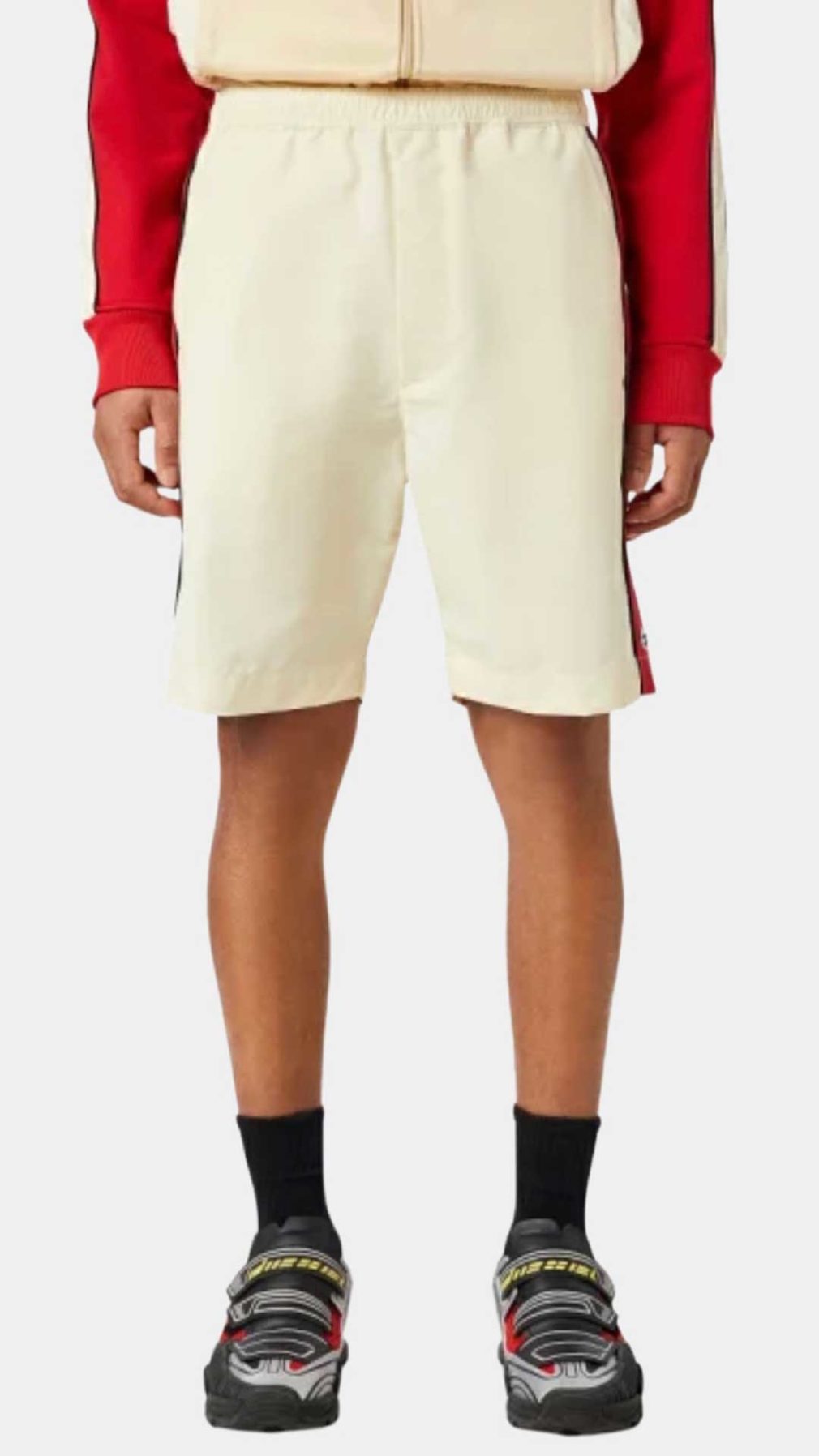 Pantalones cortos Diesel con logotipo vintage en la pierna izquierda