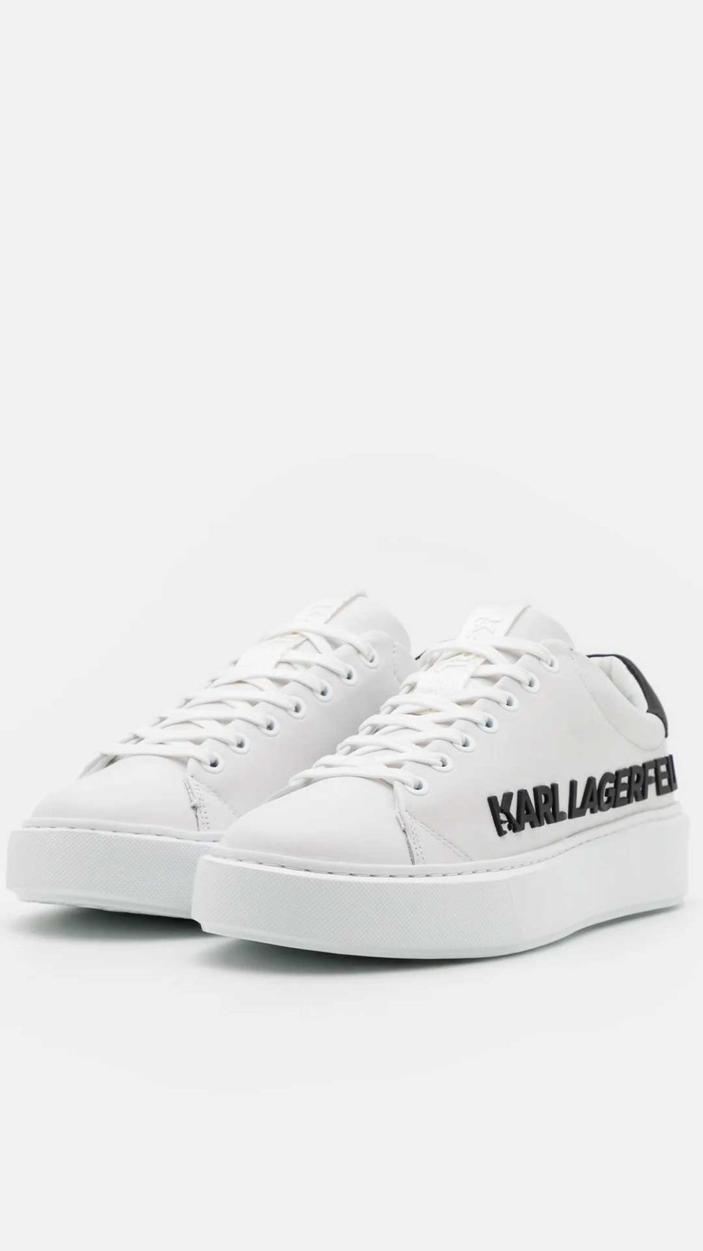 Deportiva Karl Lagerfeld  con logotipo en relieve en el lateral