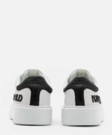 Deportiva Karl Lagerfeld  con logotipo en relieve en el lateral
