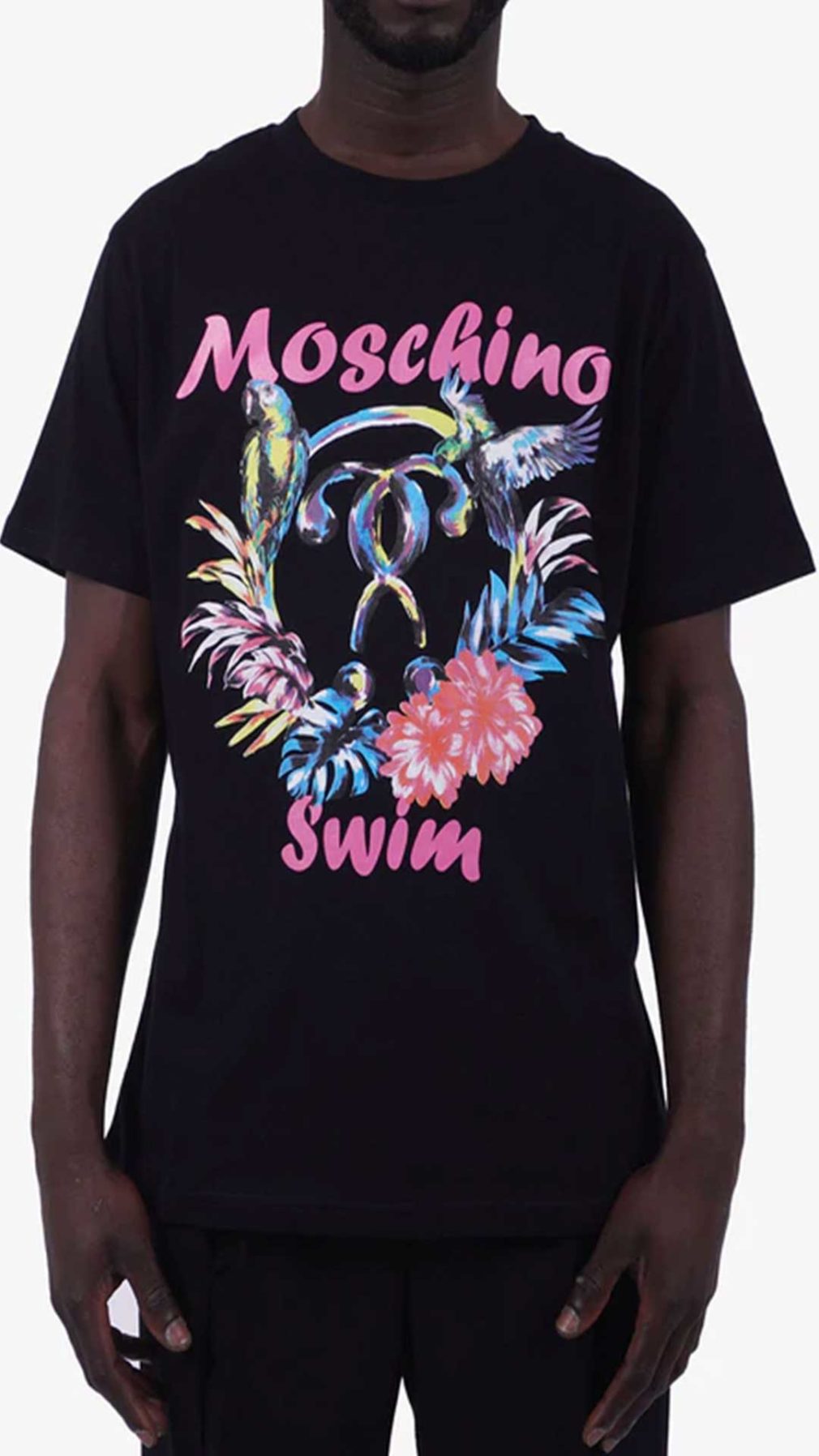 Camiseta negra Moschino con logotipo