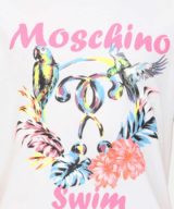Camiseta blanca Moschino con logotipo
