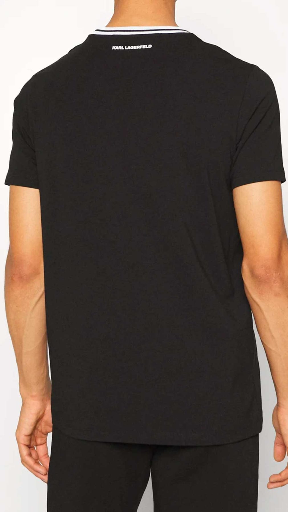 Camiseta Karl Lagerfeld con logotipo en la parte delantera