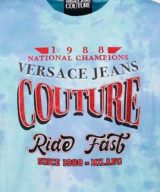 Camiseta Versace Jeans Couture con eslogan y motivo tie-dye