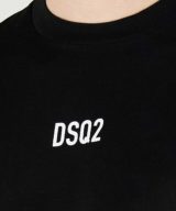 Camiseta Dsquare2d con logotipo en el pecho DSQ2
