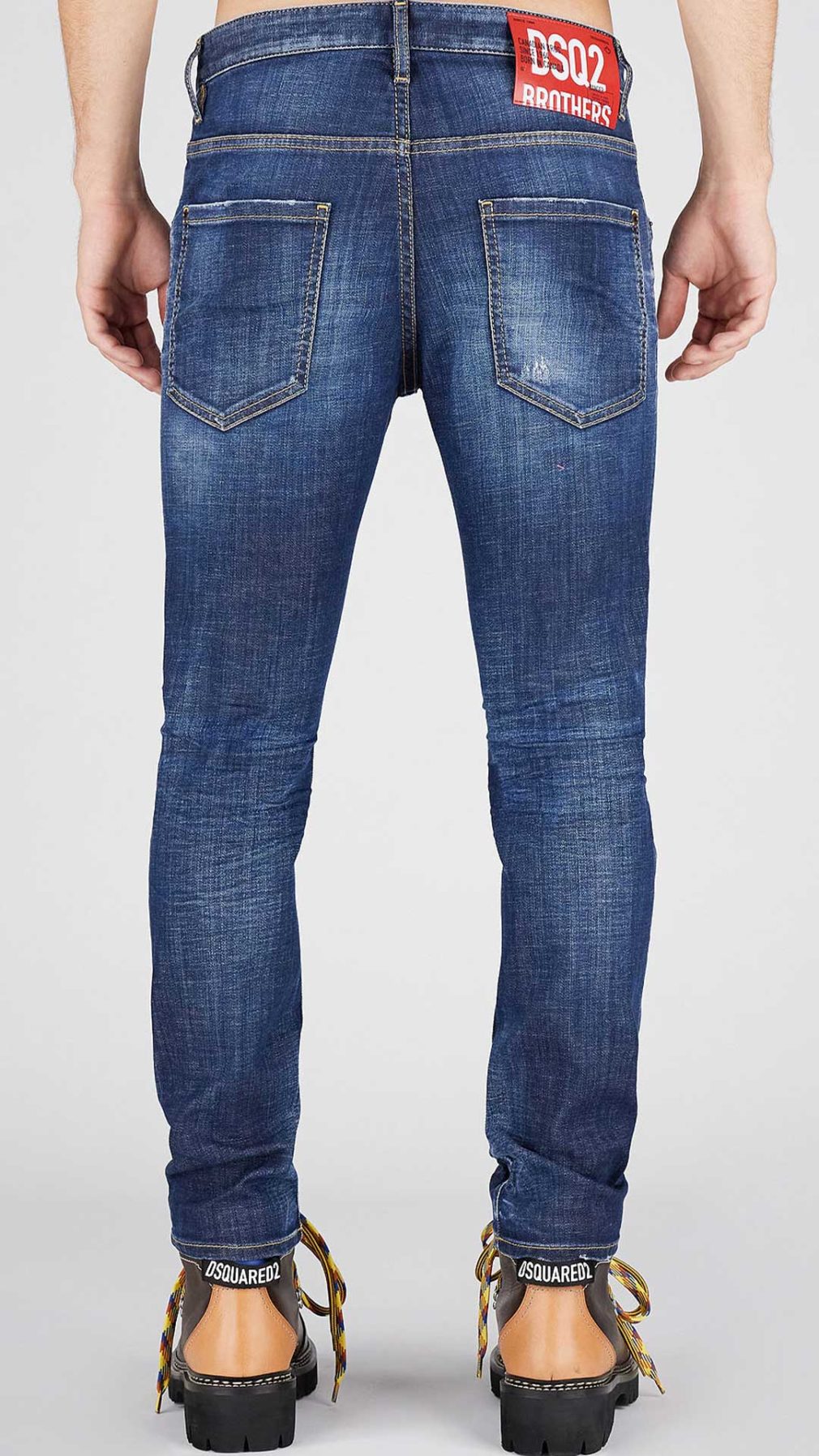Jeans Skater Dsquared2 con etiqueta DSQ2 brothers