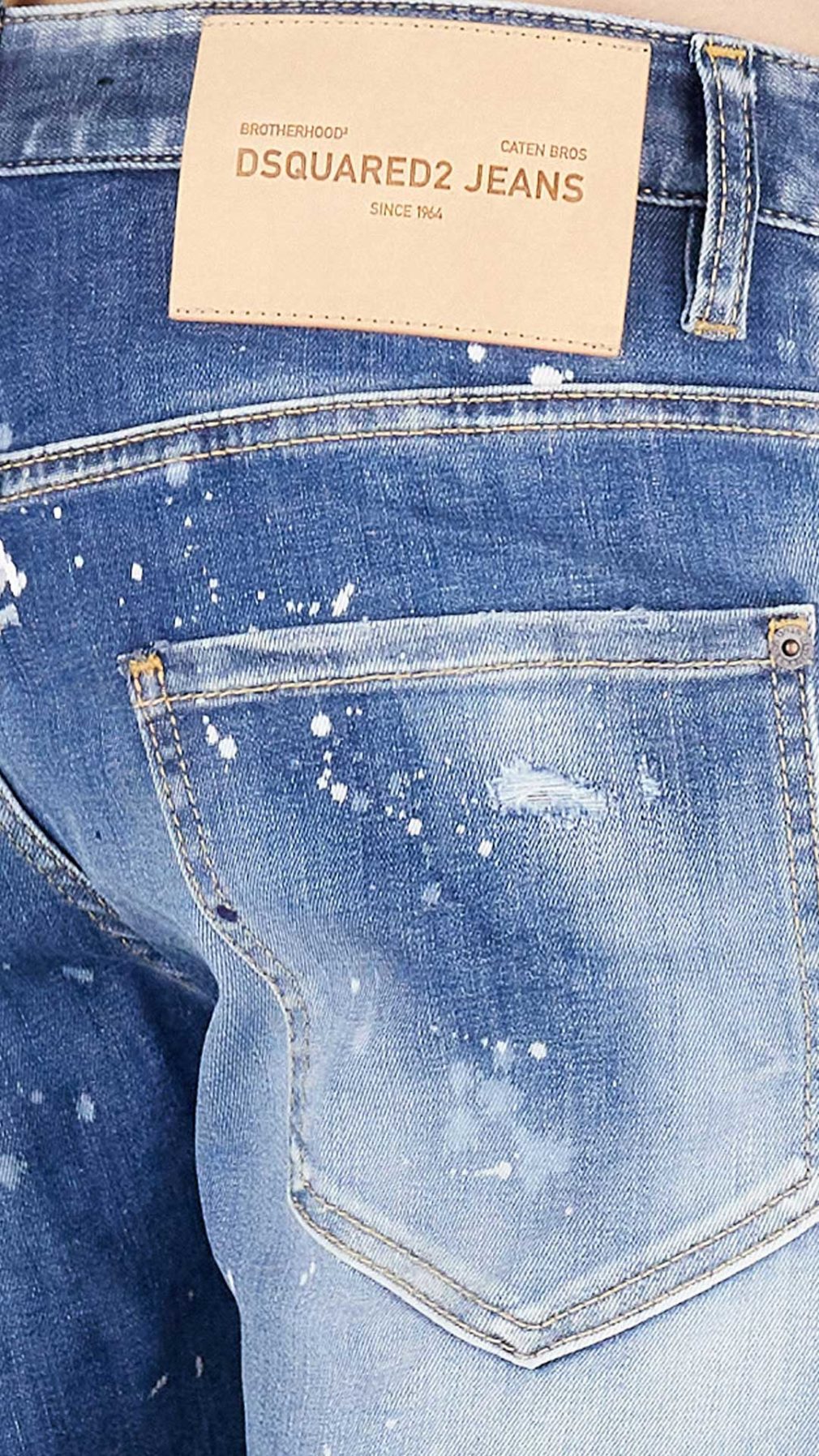 Jeans Sexy Twist Dsquared2 efecto envejecido con manchas de pintura