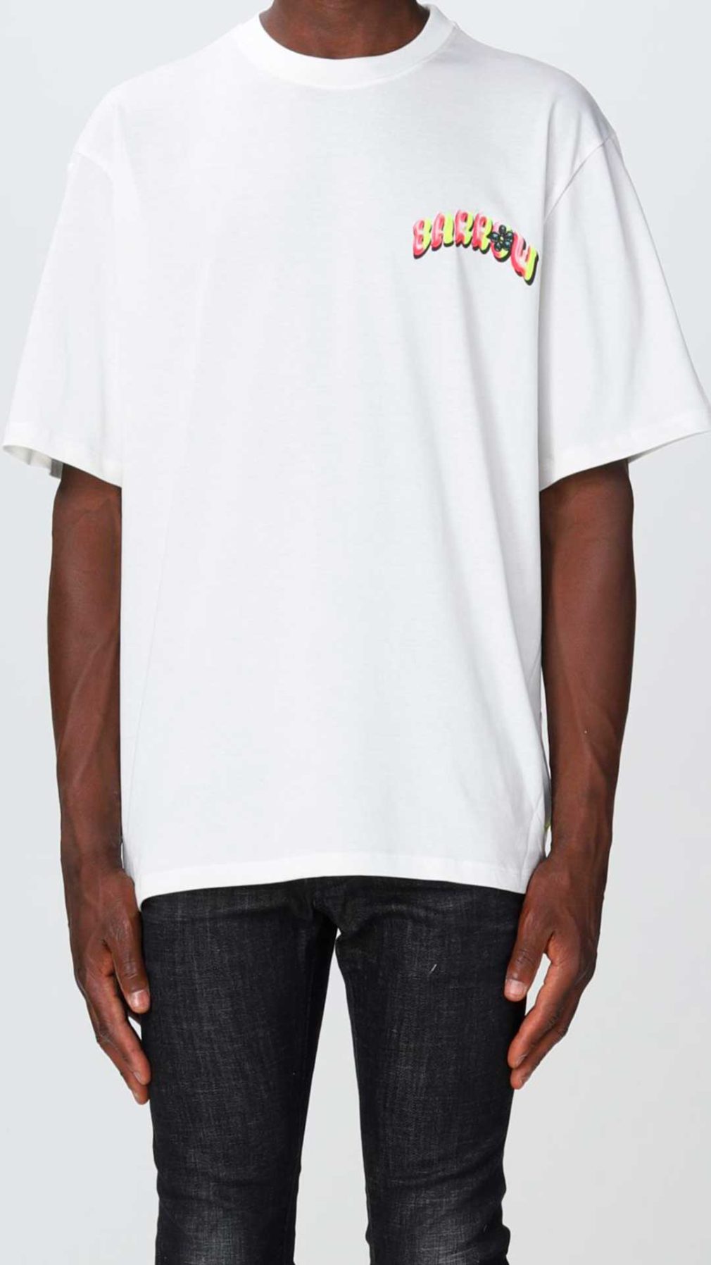 Camiseta Barrow con logotipo en el pecho