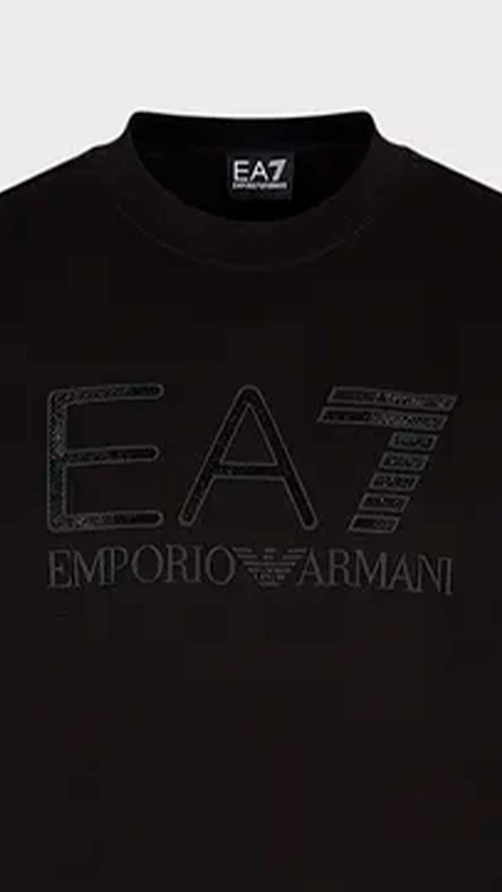 Camiseta EA7 Emporio Armani con logotipo relleno de cristalitos negros y engomado