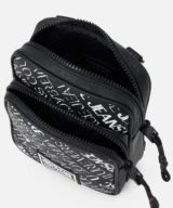 Bolso pequeño Versace Jeans Couture con logotipo estampado en toda la pieza