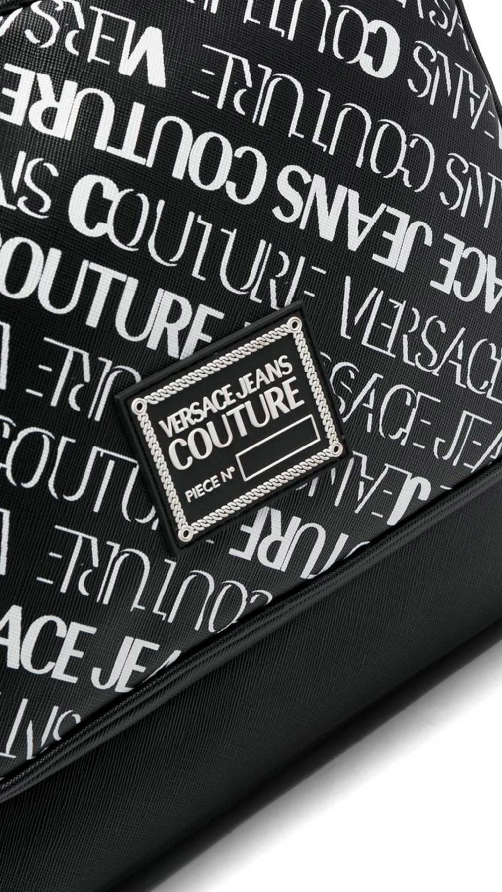 Mochila Versace Jeans Couture con logotipo estampado en toda la pieza