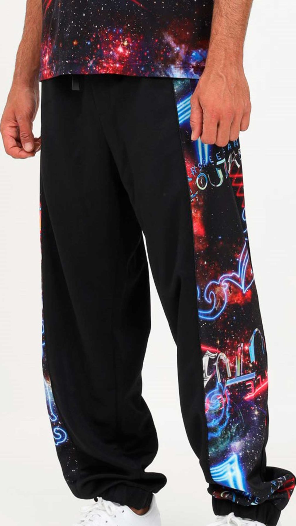 Pantalón deportivo Versace Jeans Couture con estampado galaxia en los laterales