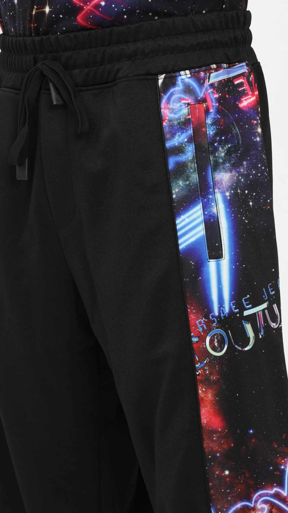 Pantalón deportivo Versace Jeans Couture con estampado galaxia en los laterales