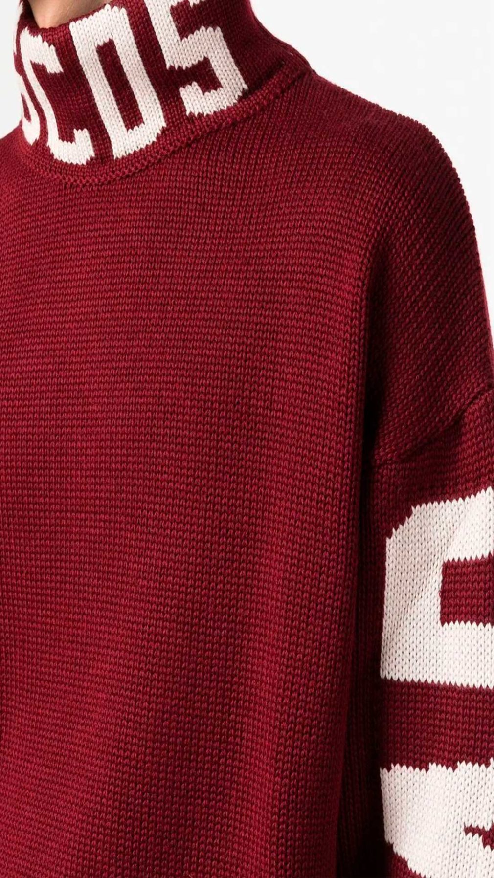 Jersey GCDS con logotipo