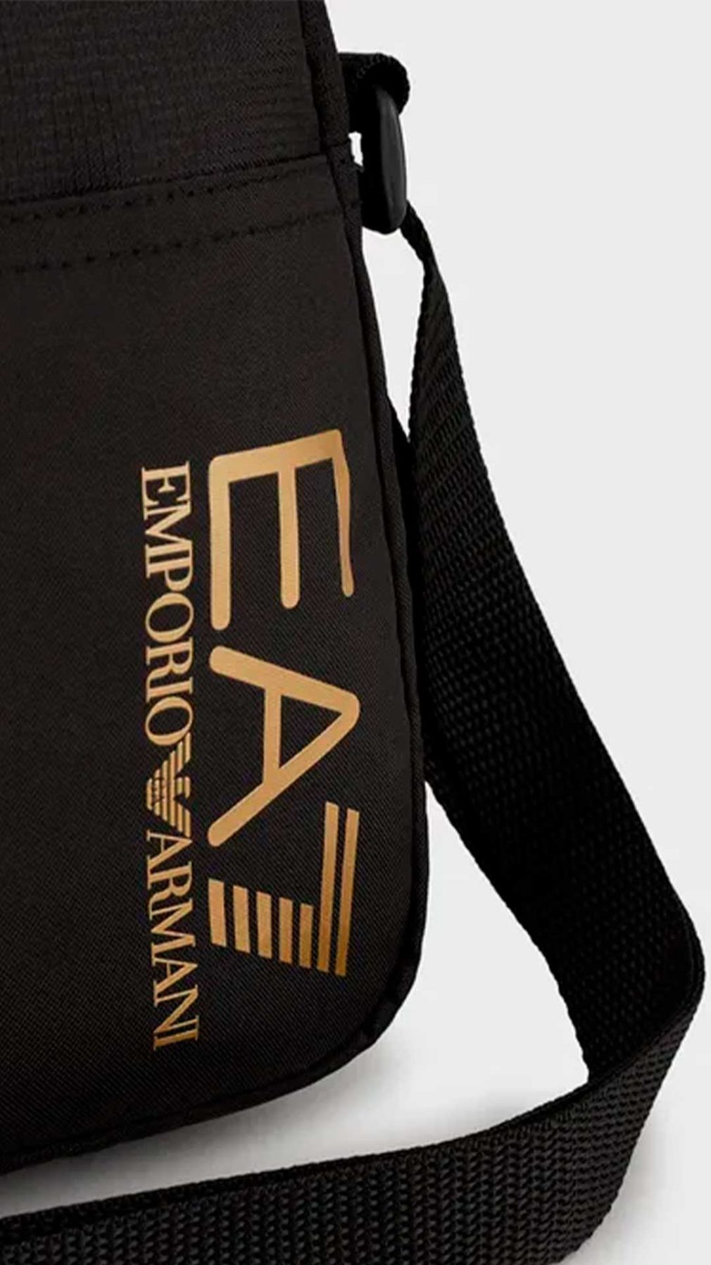 Bolso pequeño EA7 Emporio Armani en tejido técnico