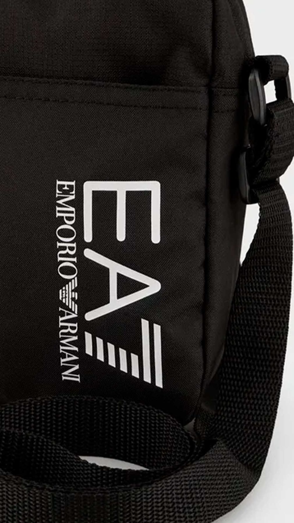 Bolso pequeño EA7 Emporio Armani en tejido técnico
