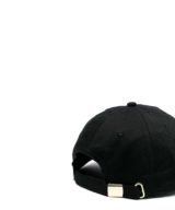 Gorra Versace Jeans Couture con logo estampado en dorado