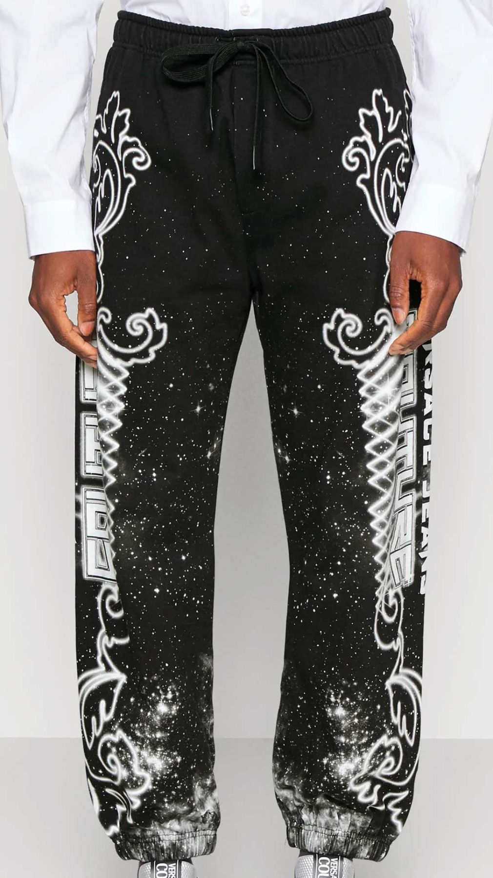 Pantalón deportivo Versace Jeans Couture con estampado Space Couture