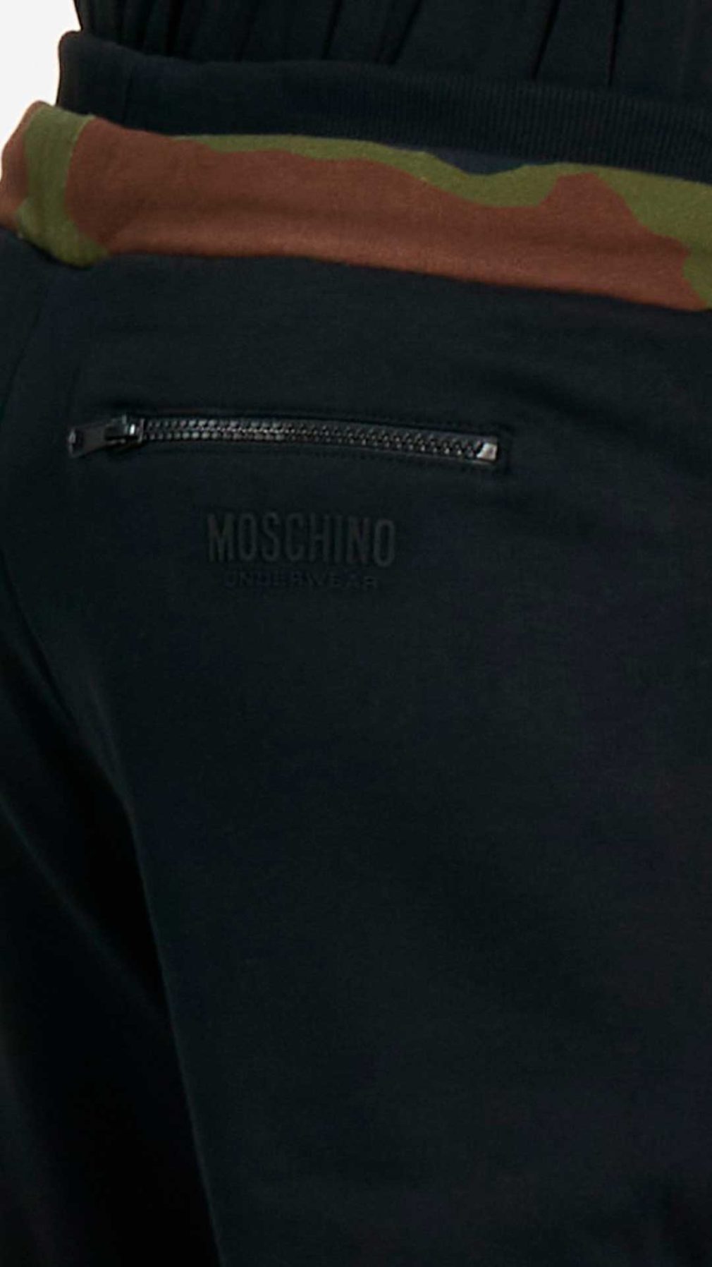 Pantalón deportivo Moschino con estampado de camuflaje