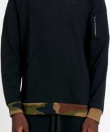 Sudadera Moschino con estampado camuflaje