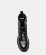 Bota Karl Lagerfeld Outland con estampado del logotipo