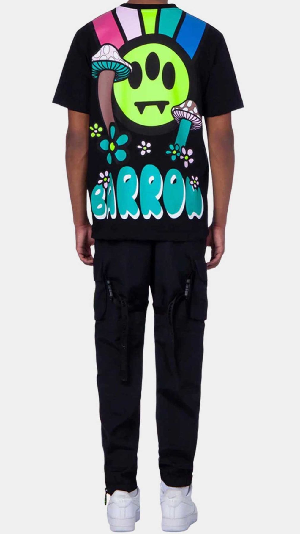 Camiseta Barrow con logotipo en el pecho