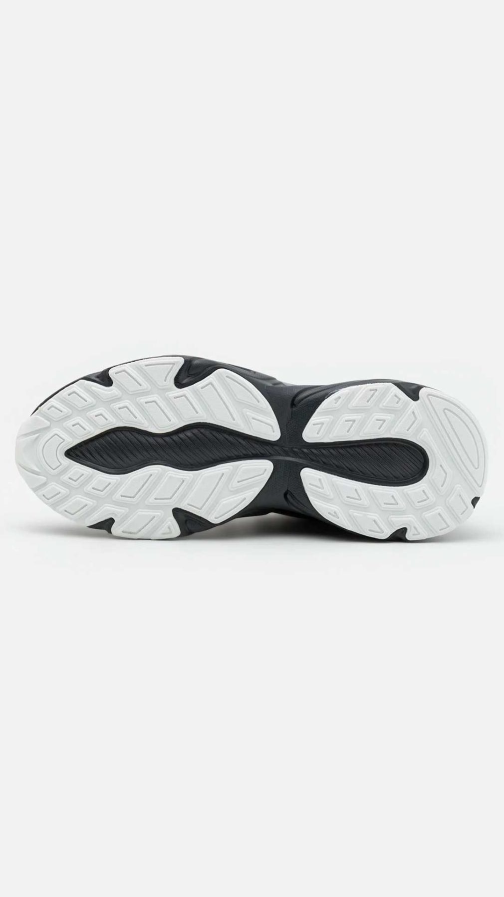 Deportiva Versace Jeans Couture toques dorados