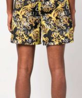 Pantalón corto Versace Jeans Couture con estampado Barroco