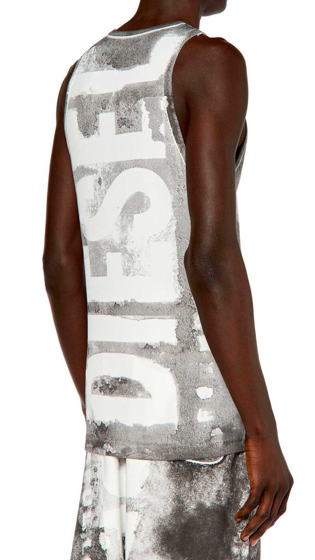Camiseta Diesel con logotipo