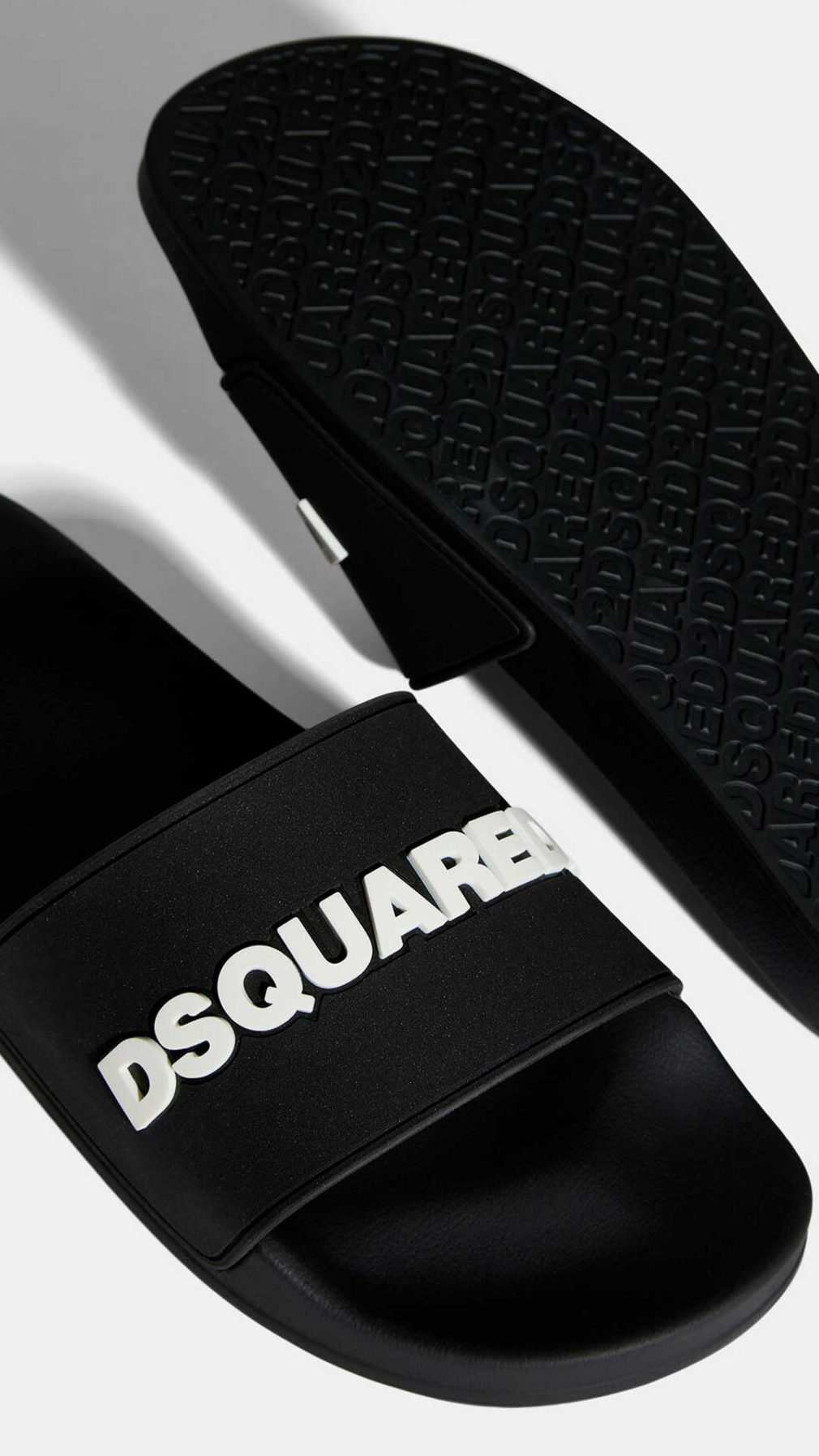 Chancla Dsquared2 con logotipo 3D