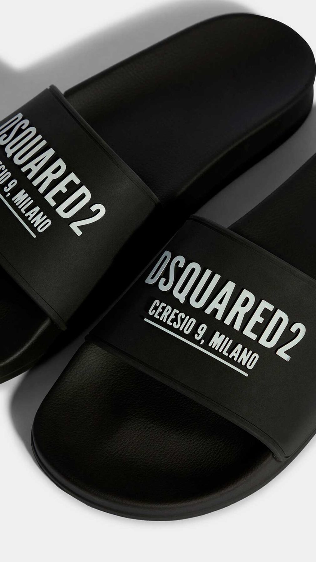Chancla Dsquared2 con logotipo