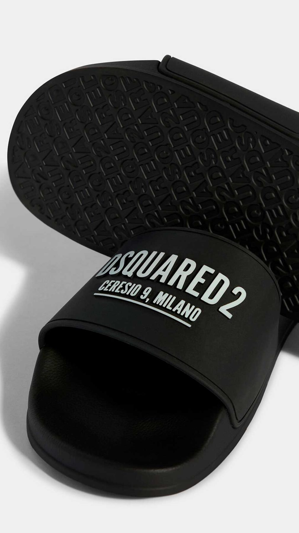 Chancla Dsquared2 con logotipo