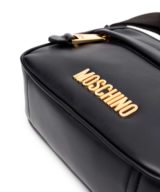 Bolso pequeño Moschino con logotipo en dorado