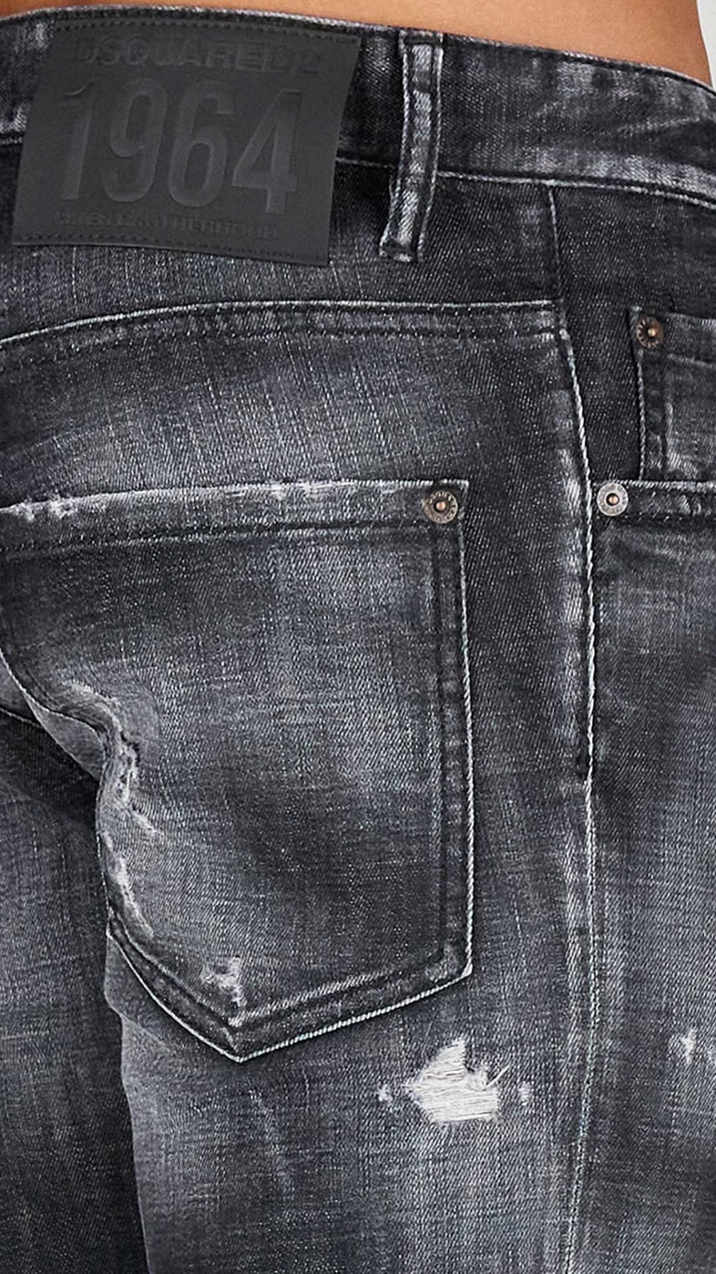 Jeans Skater Dsquared2  con efecto envejecido