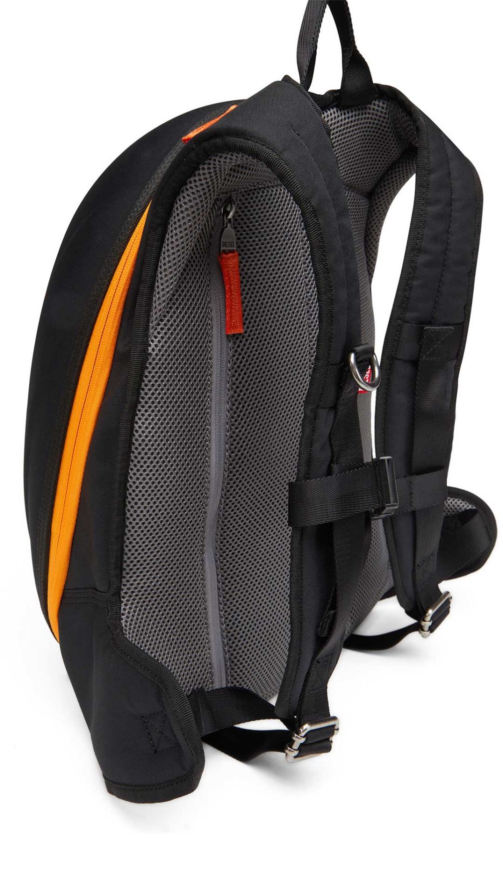 Mochila Diesel con logotipo D en relieve