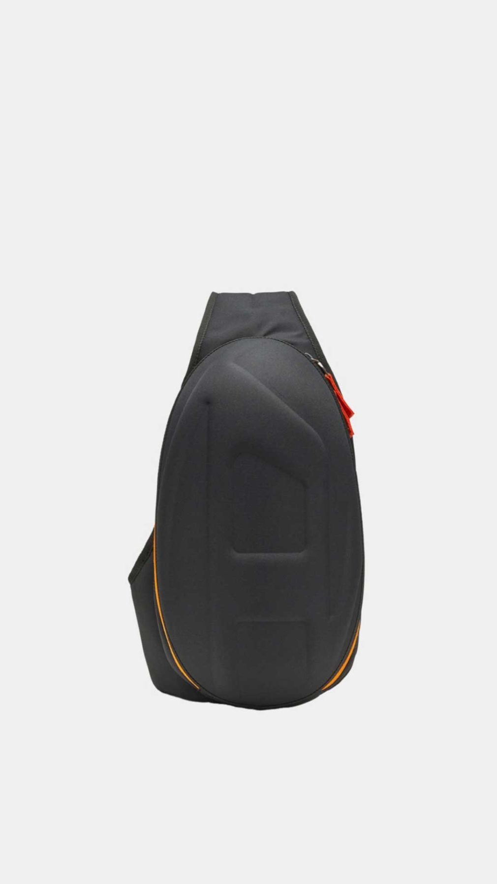Bolso Diesel con logotipo D en relieve