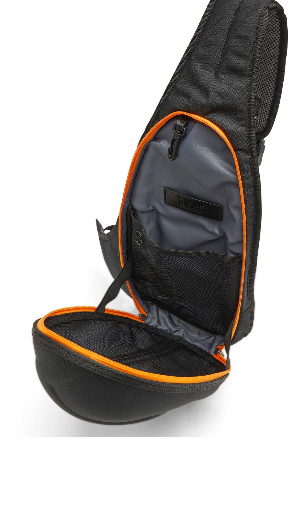Bolso Diesel con logotipo D en relieve