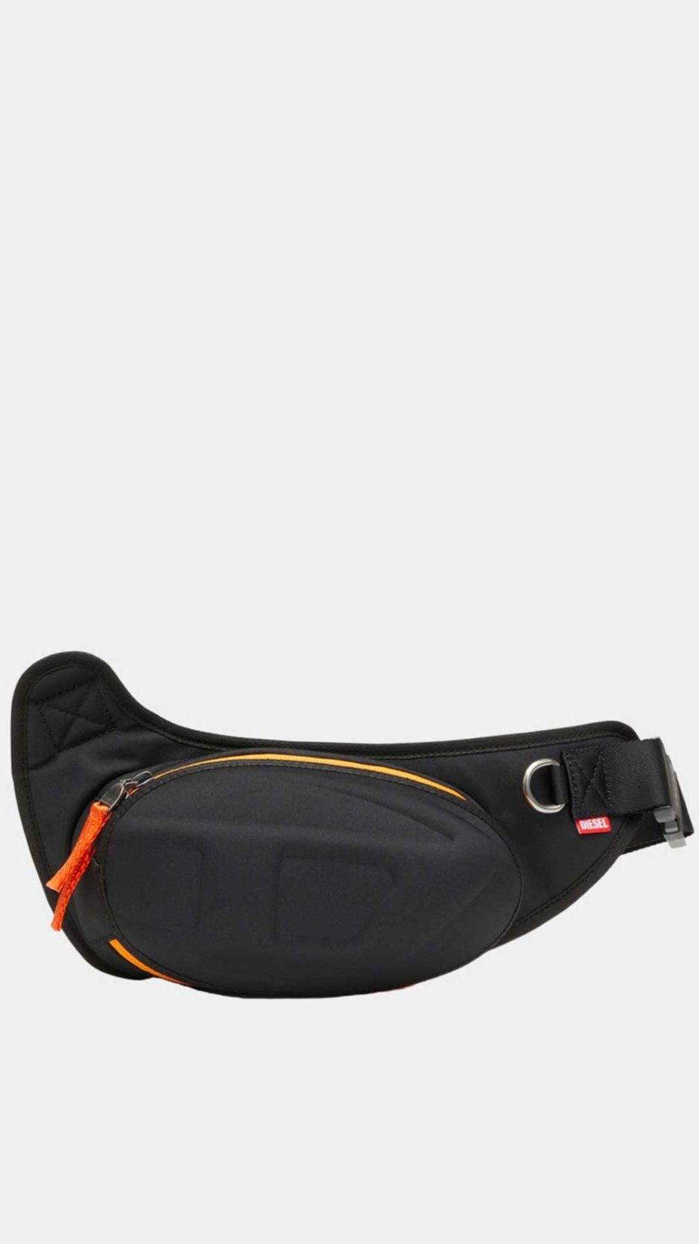 Riñonera Diesel con logotipo D en relieve