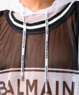 Camiseta Balmain con capucha y logo