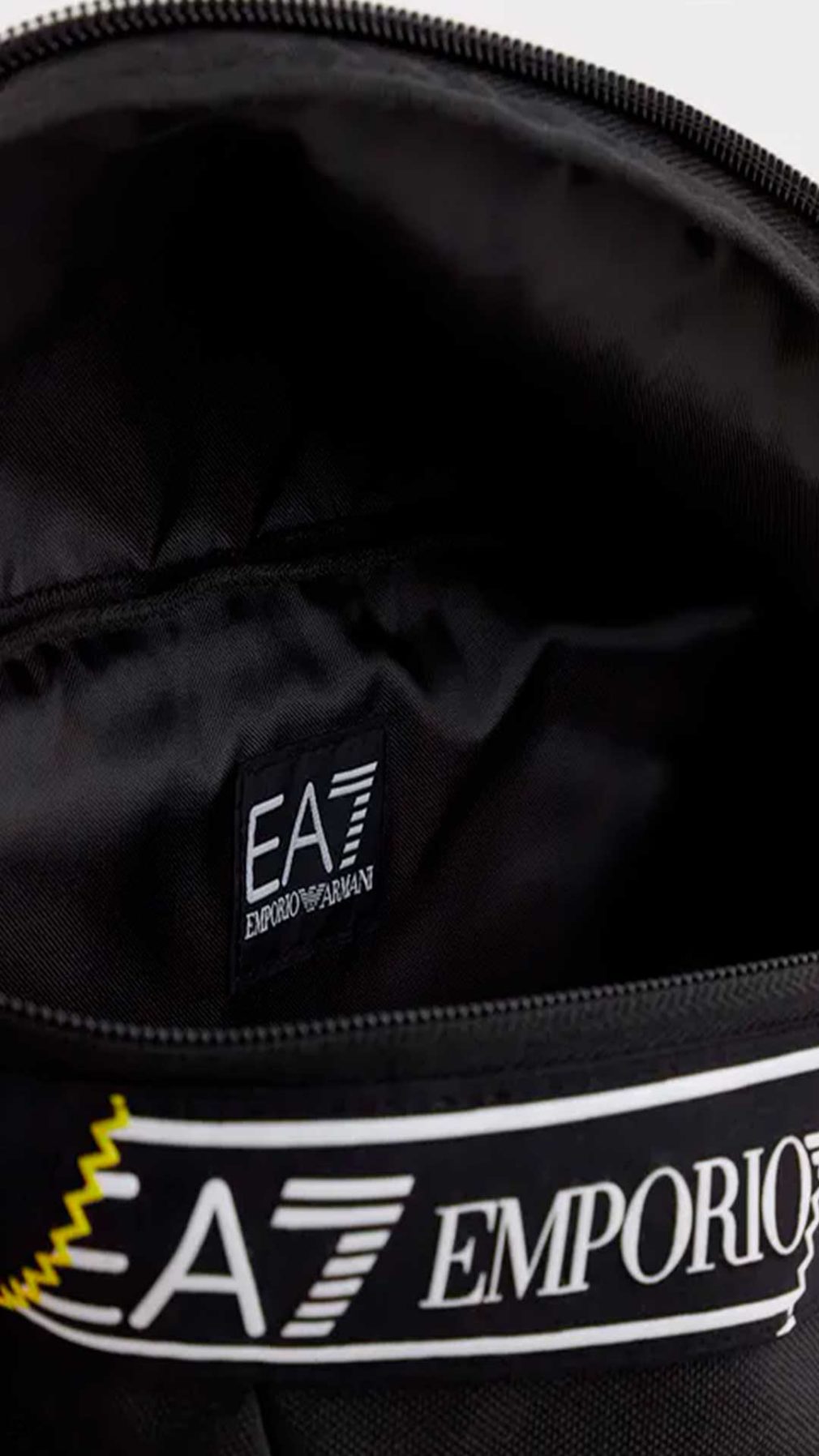 Riñonera EA7 Emporio Armani