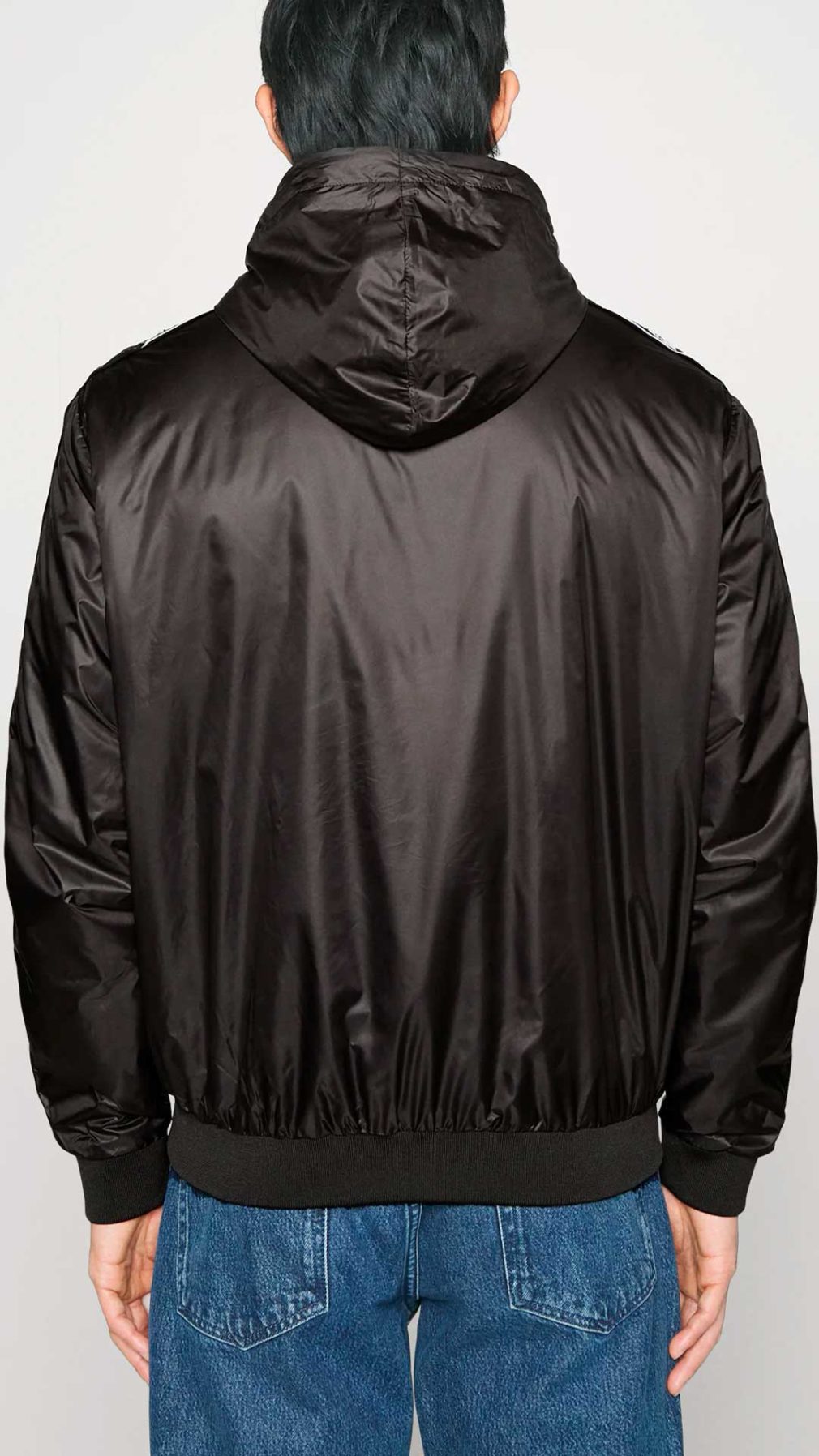 Chaqueta con capucha EA7 Emporio Armani