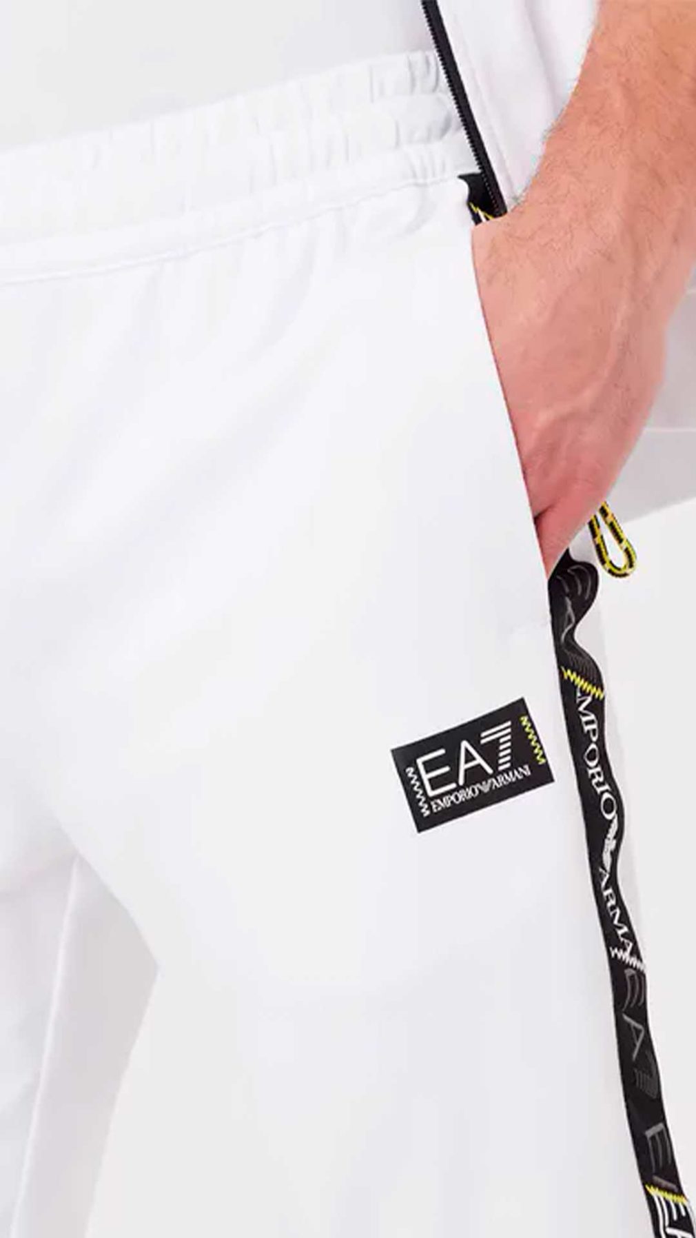 Pantalón corto deportivo EA7 Emporio Armani