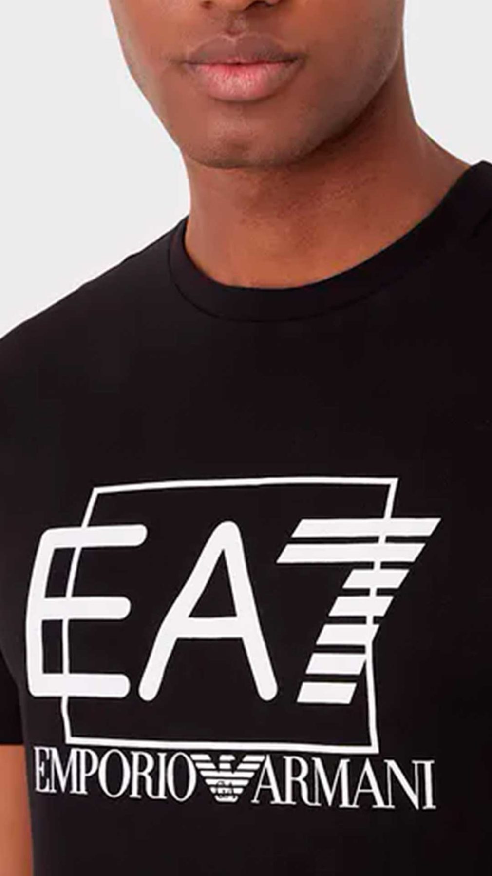 Camiseta EA7 Emporio Armani de manga corta