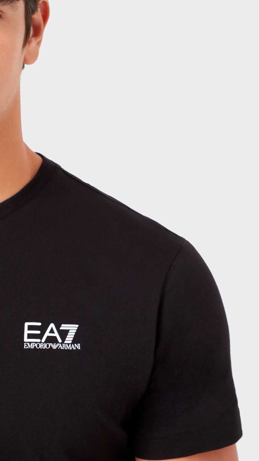 Camiseta EA7 Emporio Armani con logotipo