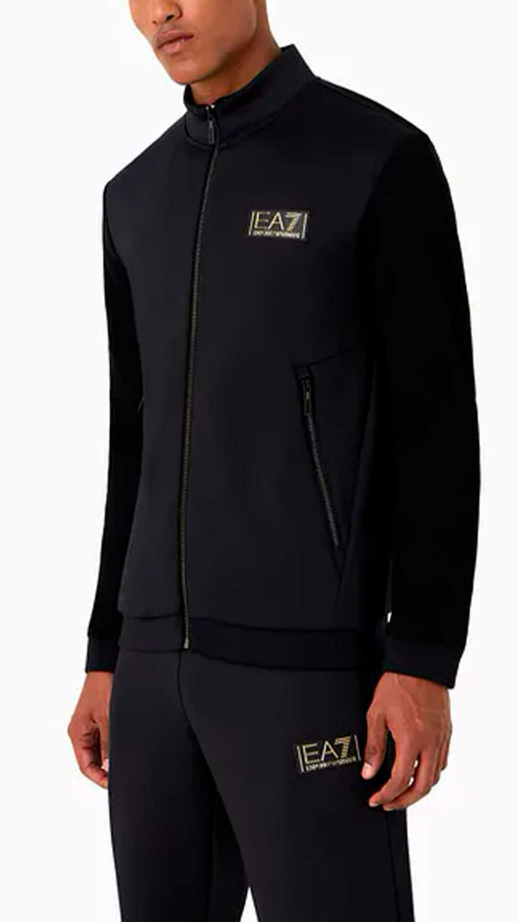 Sudadera con placa del logotipo de EA7 Emporio Armani