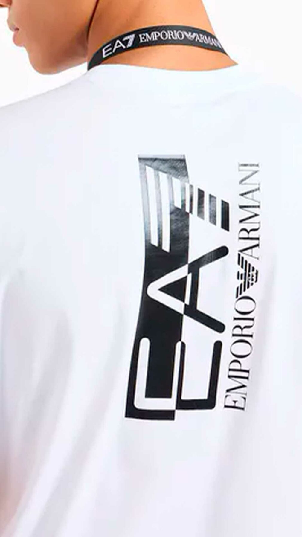 Camiseta con logotipo de EA7 Emporio Armani