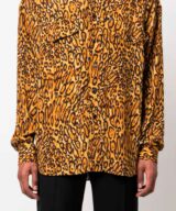 Camisa Moschino con estampado de leopardo