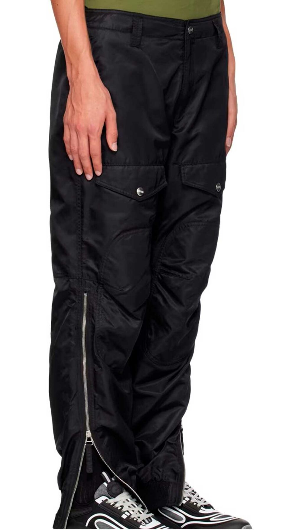 Pantalón cargo con cremallera de Moschino