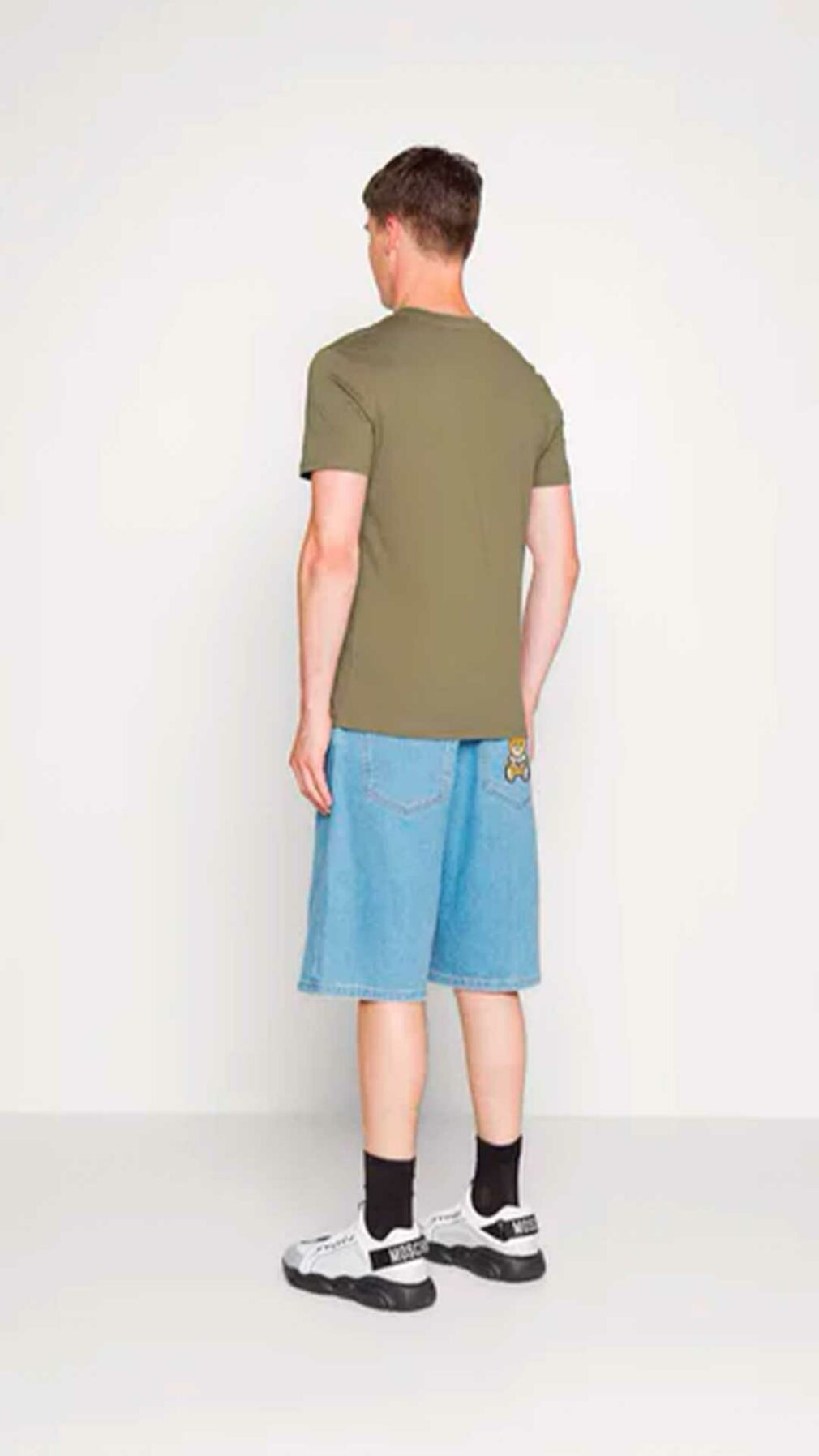 Camiseta con logo estampado Moschino