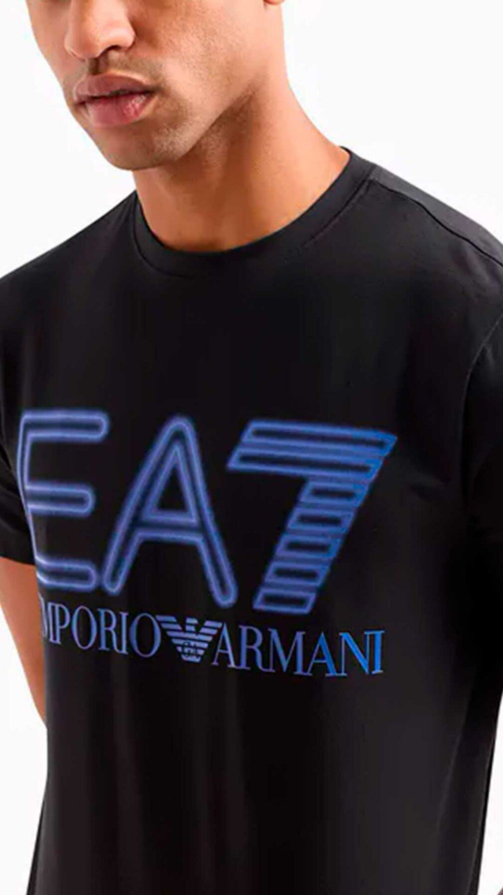 Camiseta EA7 Emporio Armani con logotipo